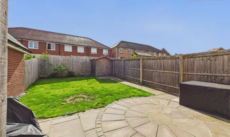 Duke Grove, Saighton, CH3