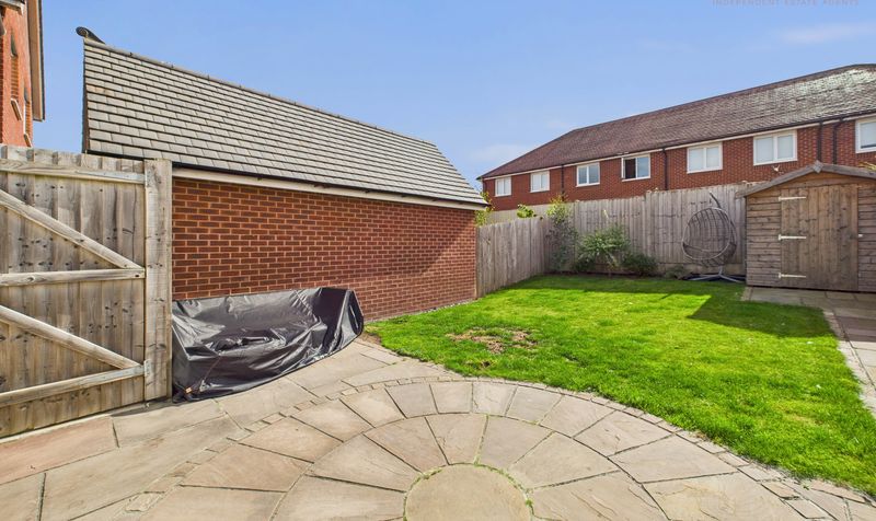 Duke Grove, Saighton, CH3