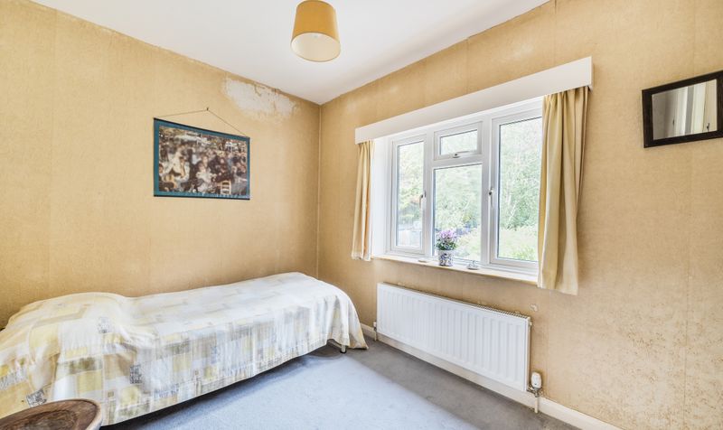 Pine Hill, Epsom, KT18