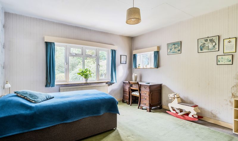 Pine Hill, Epsom, KT18