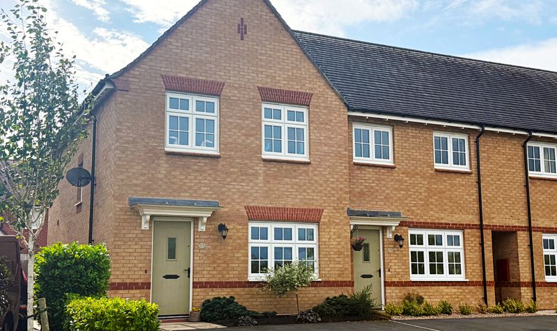 Duke Grove, Saighton, CH3