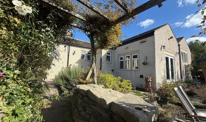High Green, Lepton, HD8