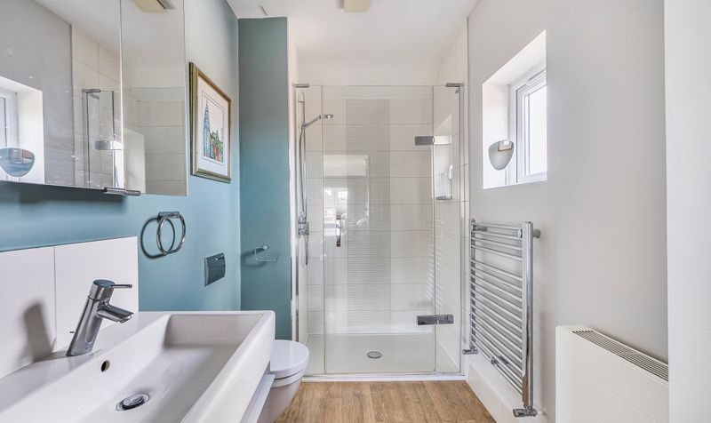 Hookfield, Epsom, KT19