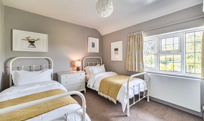 Hookfield, Epsom, KT19