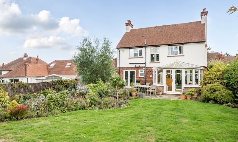 Hookfield, Epsom, KT19