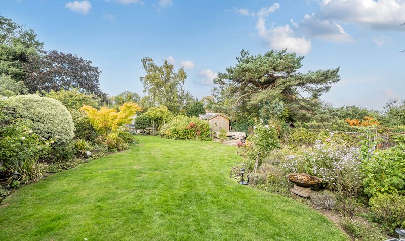 Hookfield, Epsom, KT19