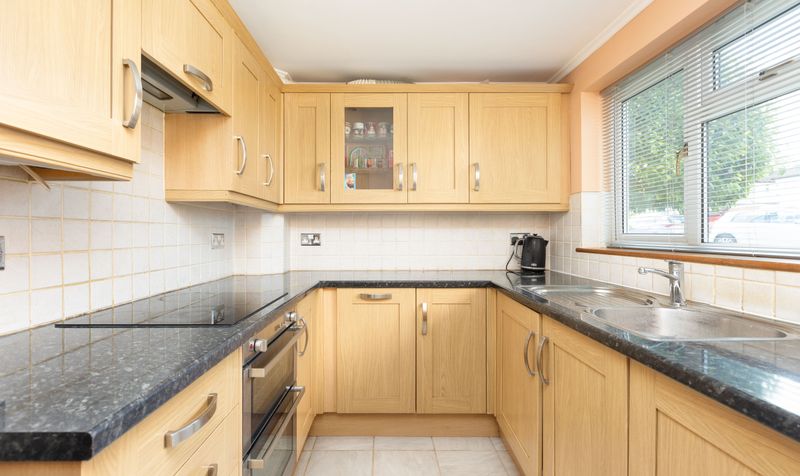 3 Bedroom House For Sale – Old Hale Way, Hitchin, SG5 2