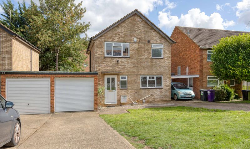 3 Bedroom House For Sale – Old Hale Way, Hitchin, SG5