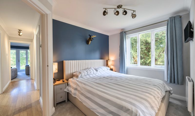 Guildford Road, Fetcham, KT22