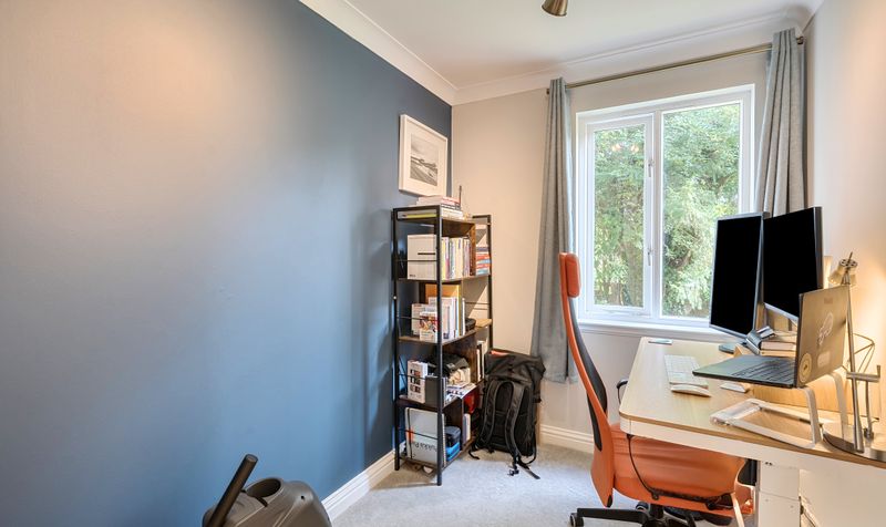 Guildford Road, Fetcham, KT22