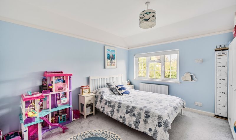 Copse Edge Avenue, Epsom, KT17