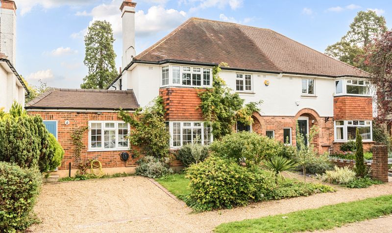 Copse Edge Avenue, Epsom, KT17