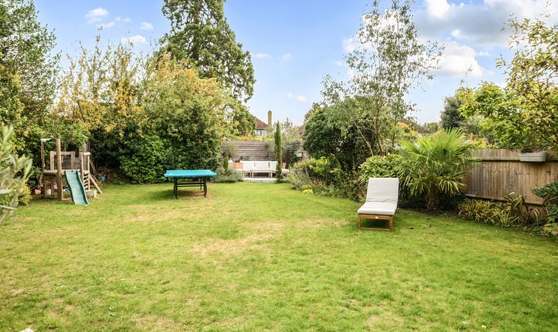 Copse Edge Avenue, Epsom, KT17