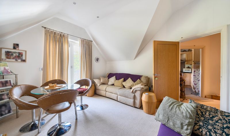 South Street, Epsom, KT18