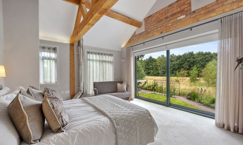 Tarvin Road, Littleton, CH3