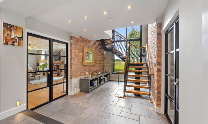 Tarvin Road, Littleton, CH3