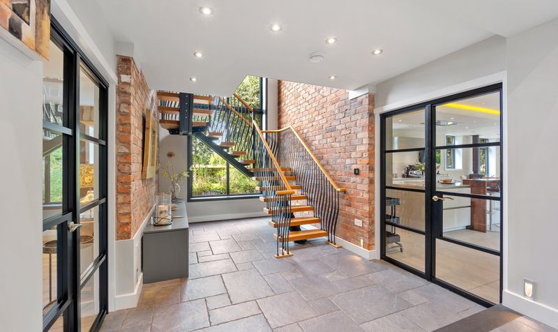Tarvin Road, Littleton, CH3