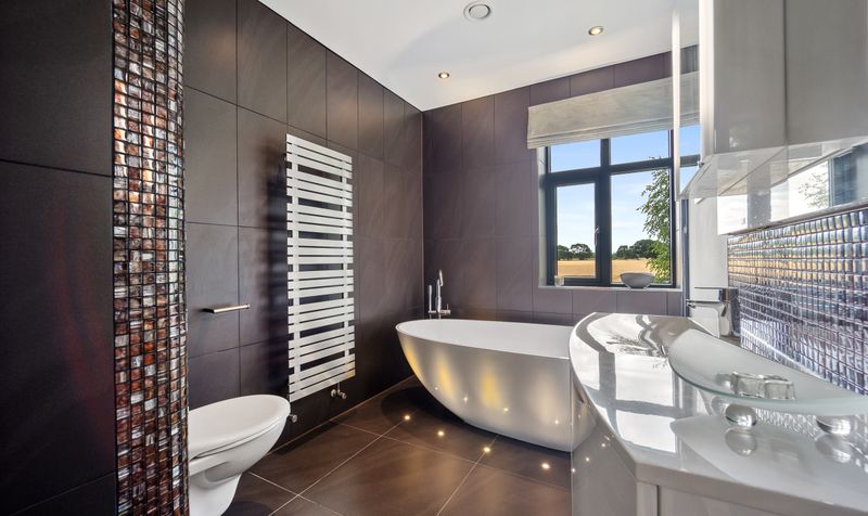 Tarvin Road, Littleton, CH3