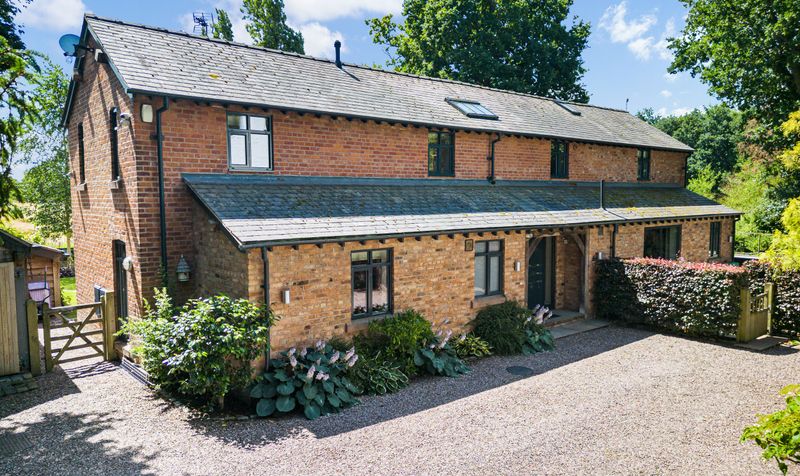 Tarvin Road, Littleton, CH3
