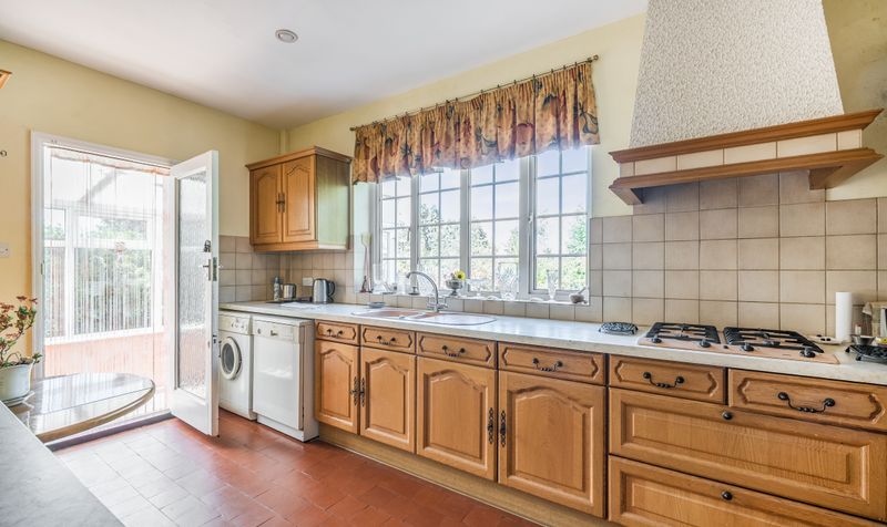 Great Tattenhams, Epsom, KT18