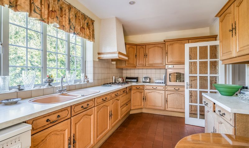 Great Tattenhams, Epsom, KT18