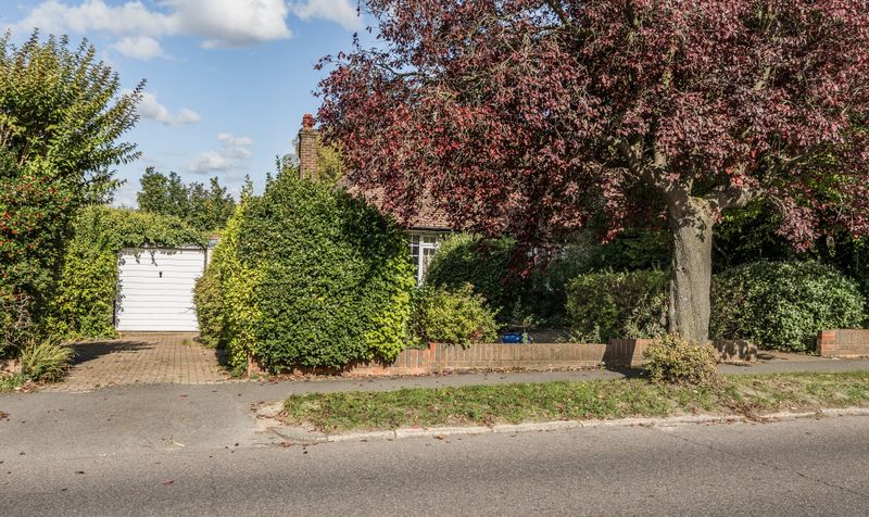Great Tattenhams, Epsom, KT18