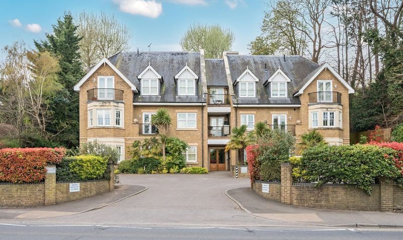 South Street, Epsom, KT18