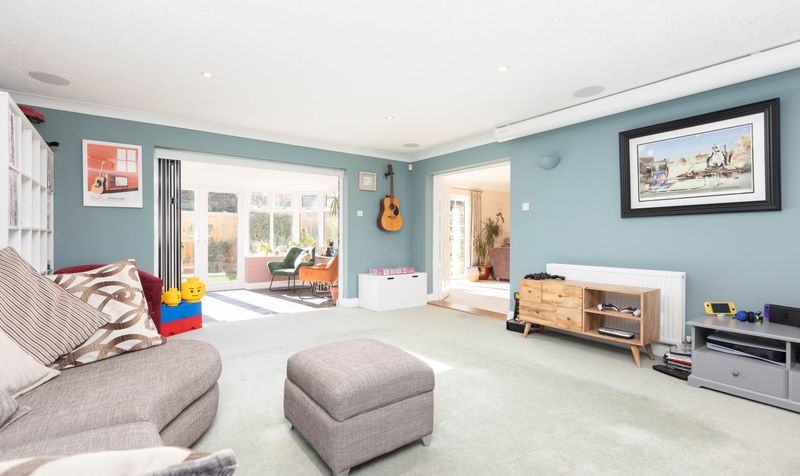5 Bedroom House For Sale – Lower Road, Breachwood Green, SG4 2