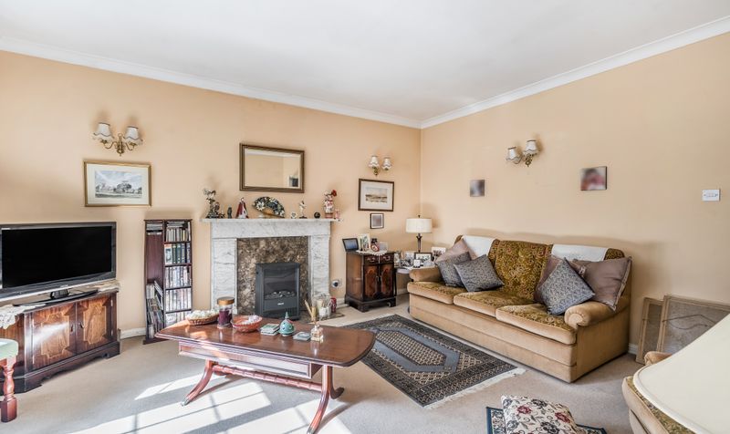 Great Tattenhams, Epsom, KT18