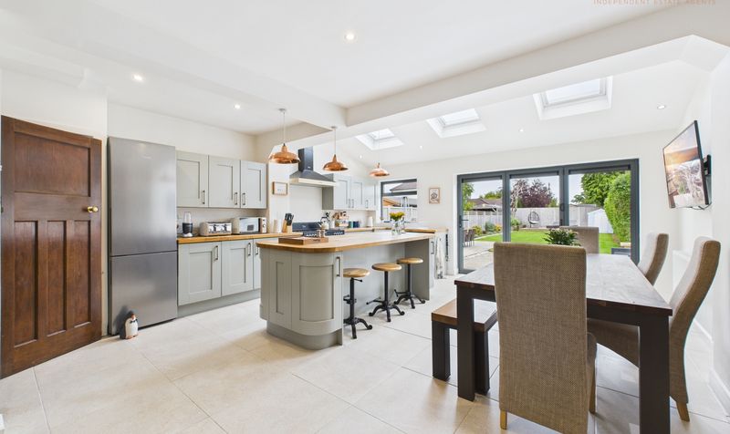 Guilden Sutton Lane, Guilden Sutton, CH3