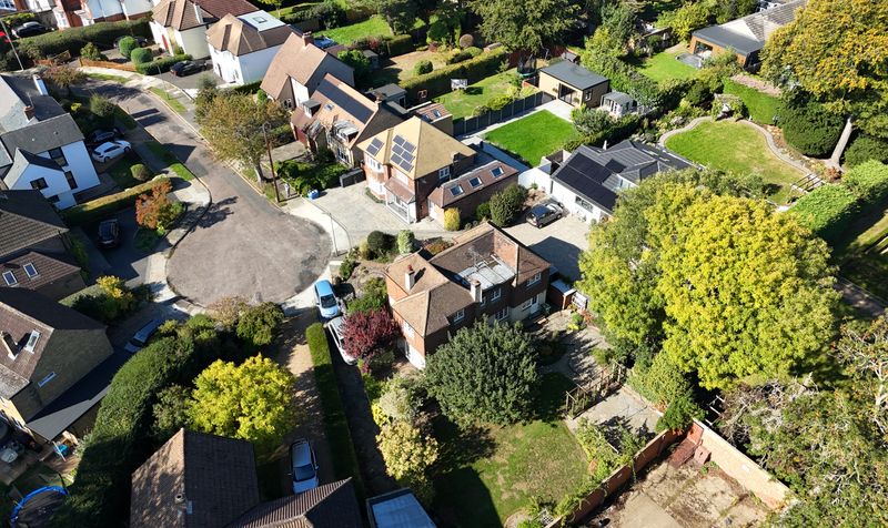 Hylands Close, Epsom, KT18