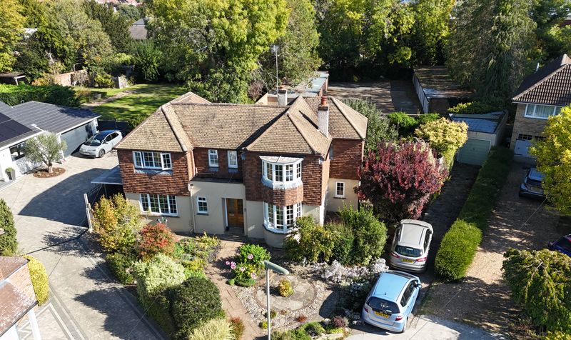 Hylands Close, Epsom, KT18