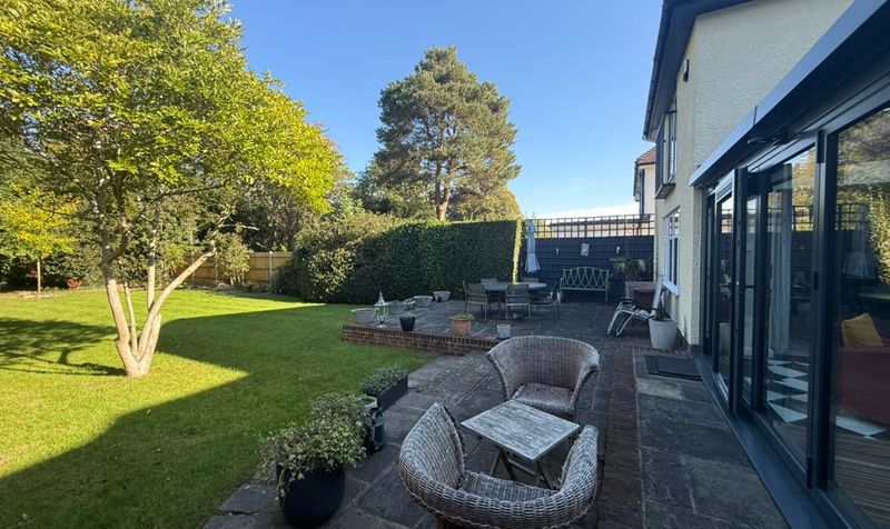 Hylands Close, Epsom, KT18