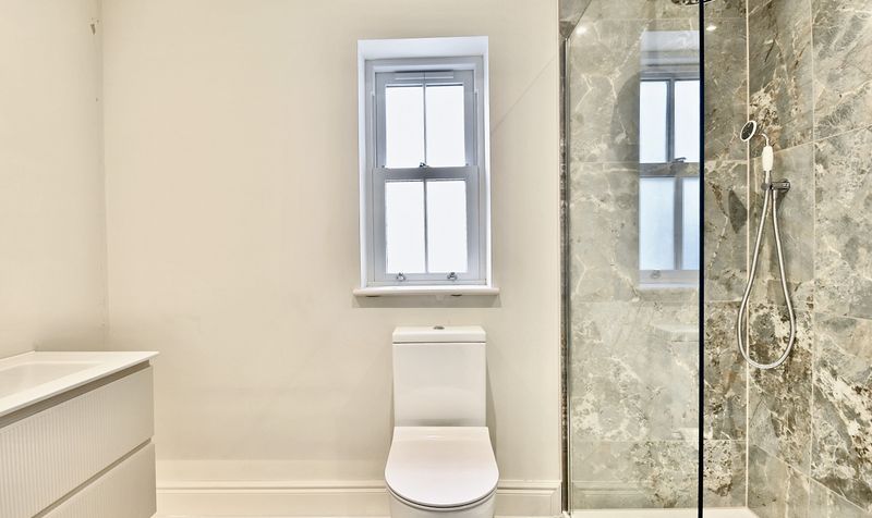 Ashtead Woods Road, Ashtead, KT21