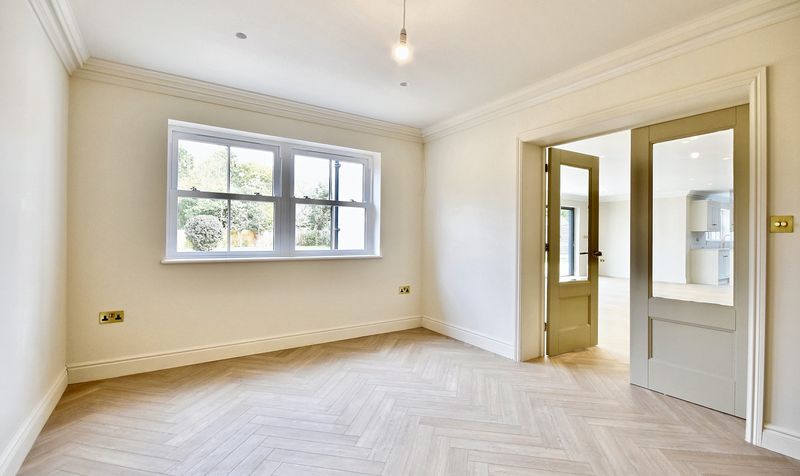 Ashtead Woods Road, Ashtead, KT21