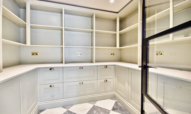 Ashtead Woods Road, Ashtead, KT21