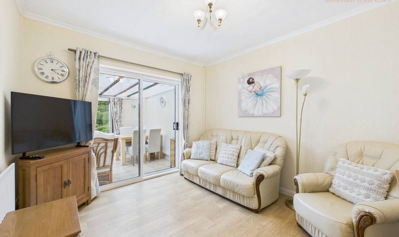 Grove Gardens, Littleton, CH3