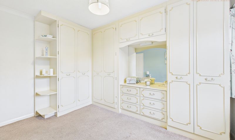 Grove Gardens, Littleton, CH3