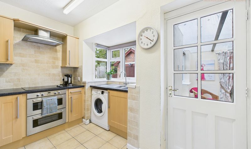 Grove Gardens, Littleton, CH3
