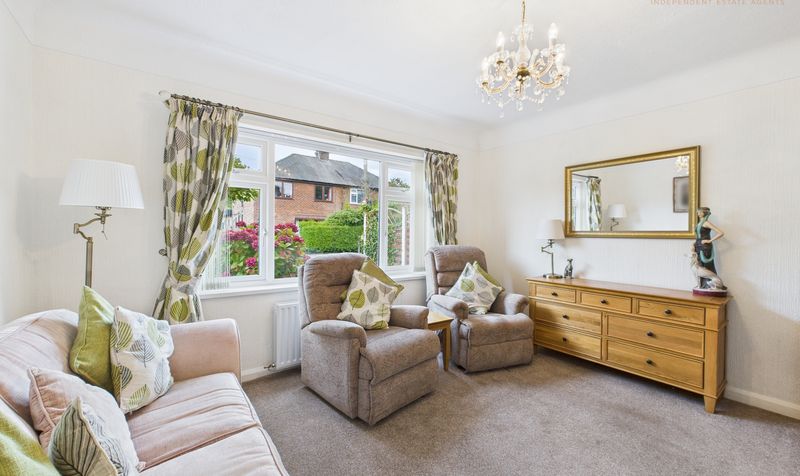 Grove Gardens, Littleton, CH3