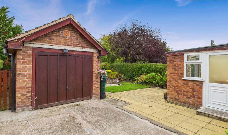 Grove Gardens, Littleton, CH3