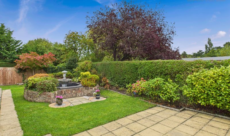 Grove Gardens, Littleton, CH3