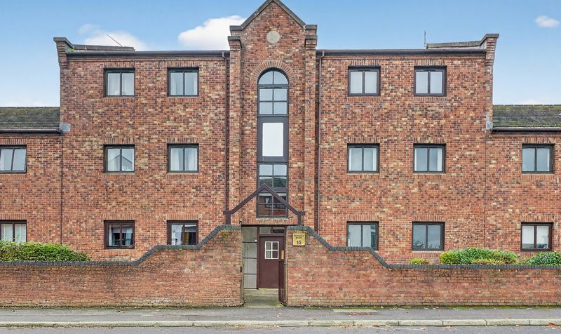 Flat D, 15 North Harbour Street, Ayr, KA8 8AA