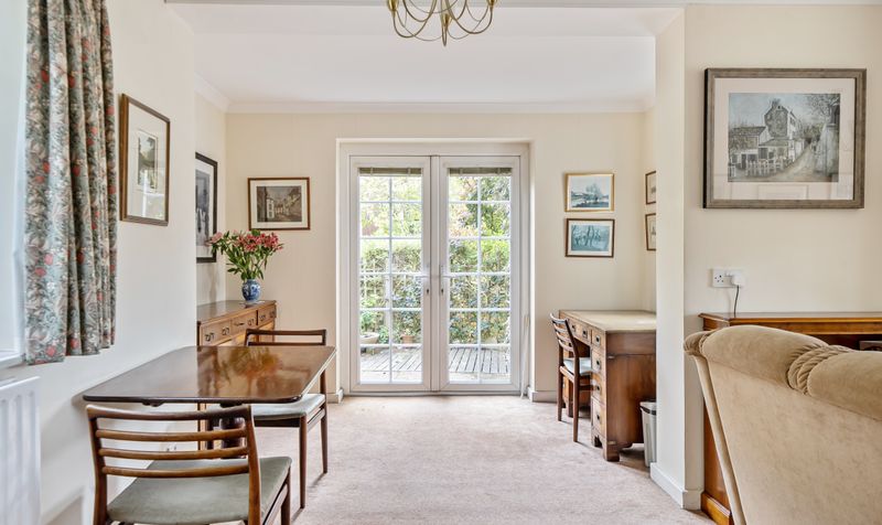 Hylands Close, Epsom, KT18