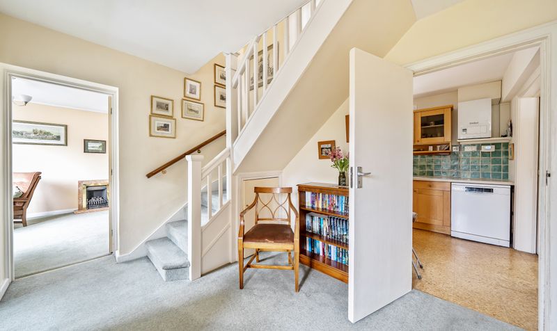 Hylands Close, Epsom, KT18