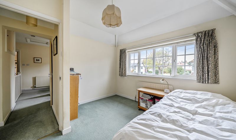 Hylands Close, Epsom, KT18