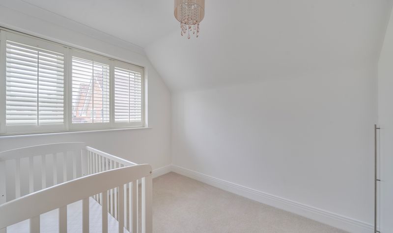 Kelmscott Place, Ashtead, KT21