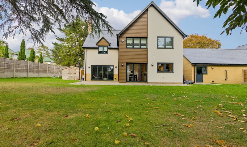 4 Bedroom House For Sale – Cherry Tree Gardens, Hitchin, SG4 3
