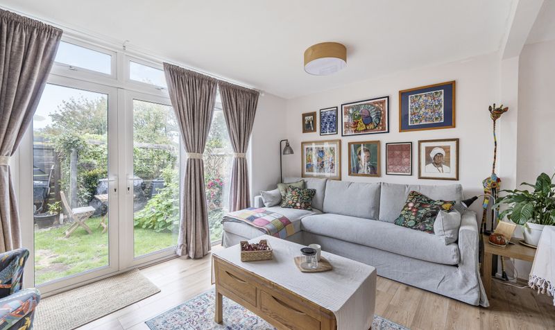 Fleetwood Close, Tadworth, KT20