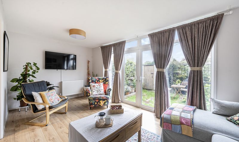 Fleetwood Close, Tadworth, KT20